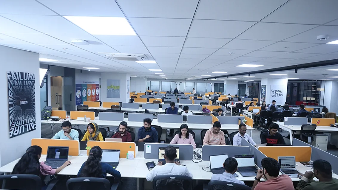 A group of HumCommerce colleagues together.